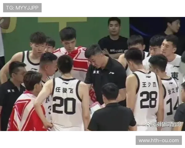 CBA新赛季焦点：顶级球队阵容大变动，年轻球员崛起挑战老将霸主地位